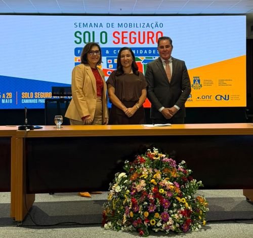 Prefeitura de Sento-Sé assina Termo de Cooperação durante encerramento da Semana Solo Seguro Bahia 2026 em Salvador