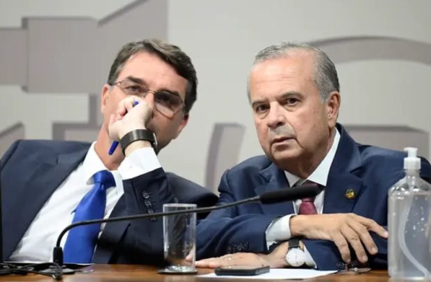 Autor de PEC do “horário flexível” é coordenador da pré-campanha de Flávio Bolsonaro